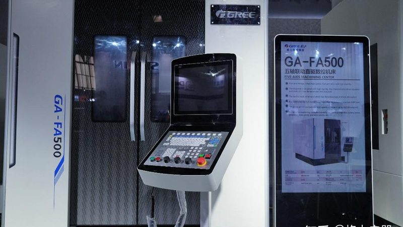 新机仪表车床则是指全新生产的机床，具有以下优势：